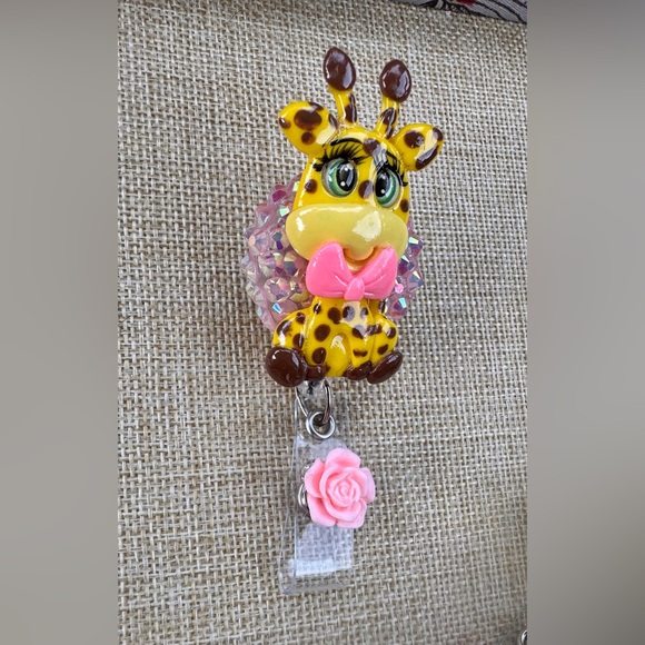 Cute Giraffe Badge Reel with Pink Bow and Rose - Picture 3 of 3